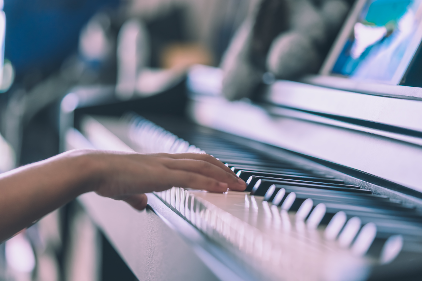 Koncert uczniów szkoły muzycznej w bibliotece w Asker
