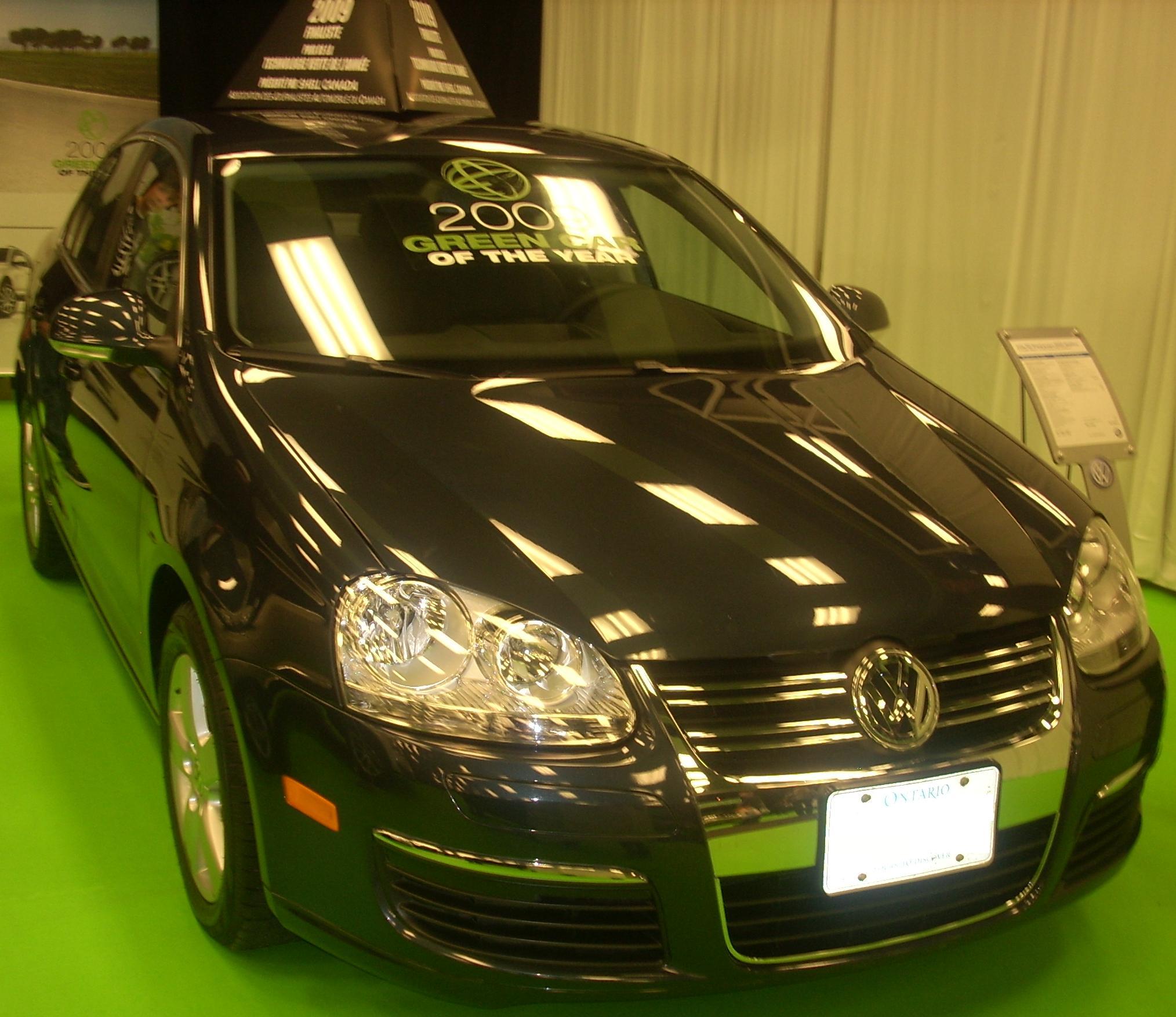 Volkswagen Jetta Diesel Sedan rocznik 2009 został wybrany Ekologicznym Samochodem Roku (Green Car of the Year﻿). Nagroda została cofnięta na początku października 2015.