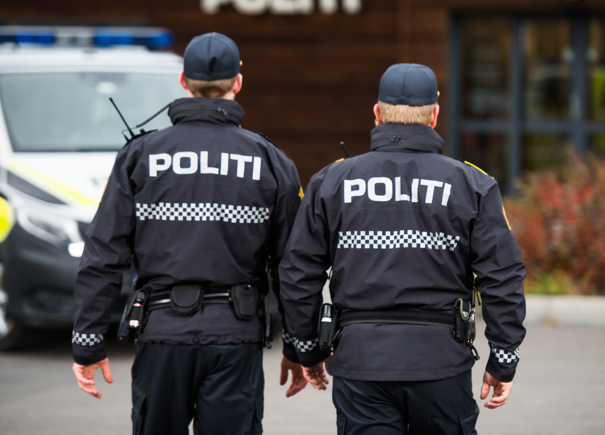 Reforma dotknęła także zmiany mundurów i policyjnej odzieży wierzchniej na bardziej nowoczesne.