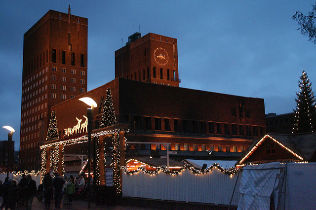 Świąteczny targ w Oslo 