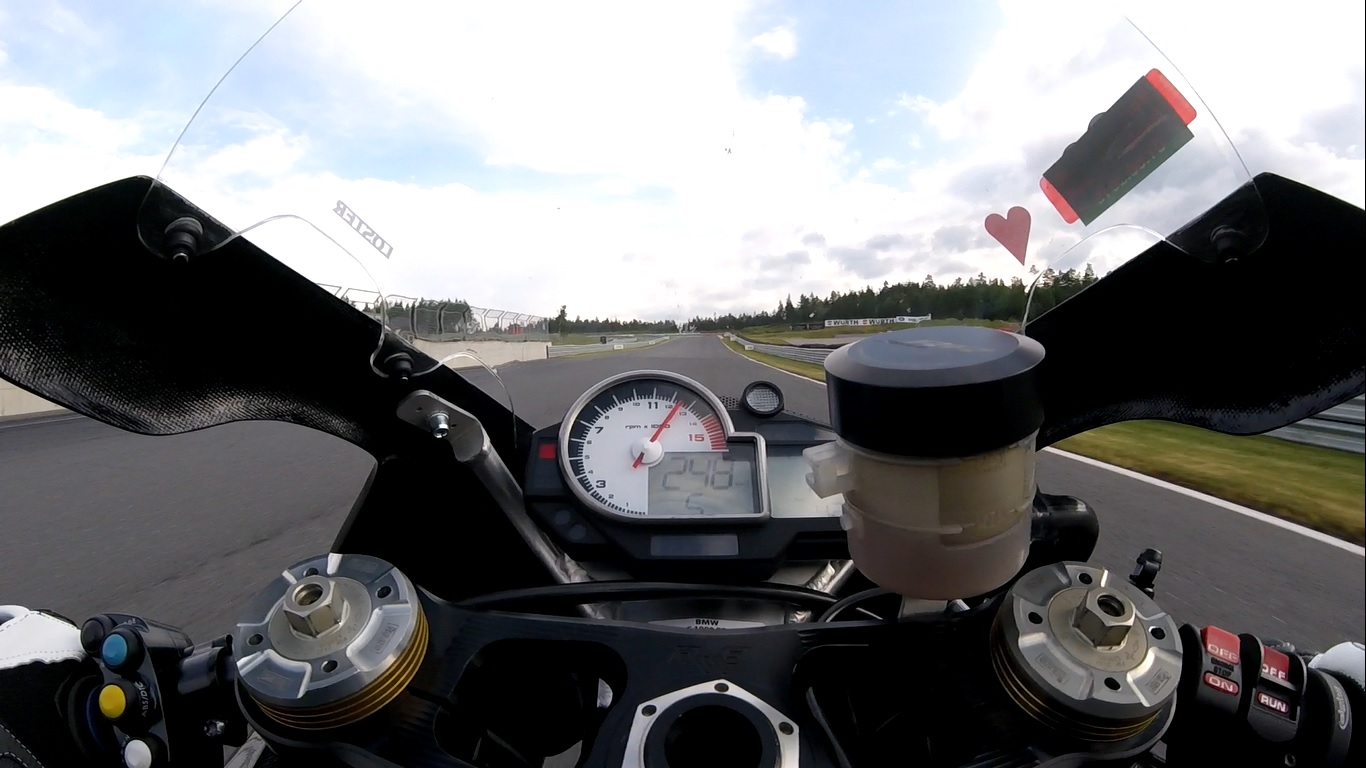 Widok z perspektywy motocyklisty również robi wrażenie!