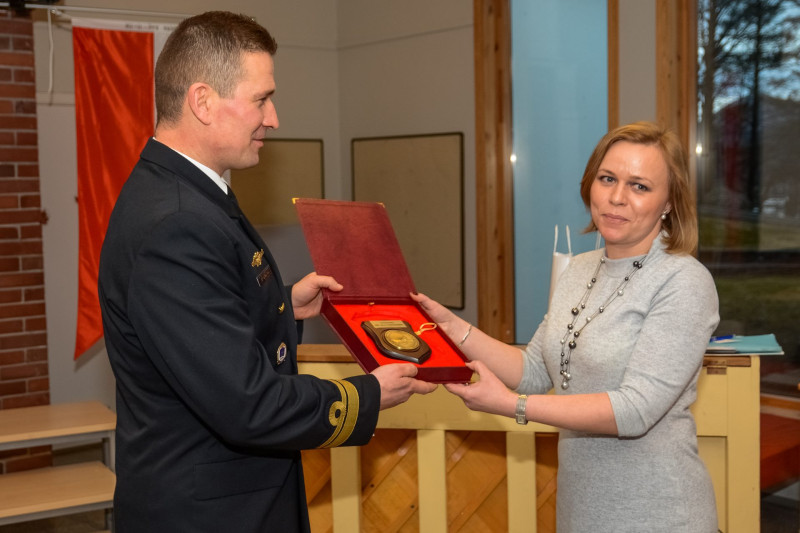 Marynarze zostali ciepło przyjęci przez polską szkołę w Bergen.