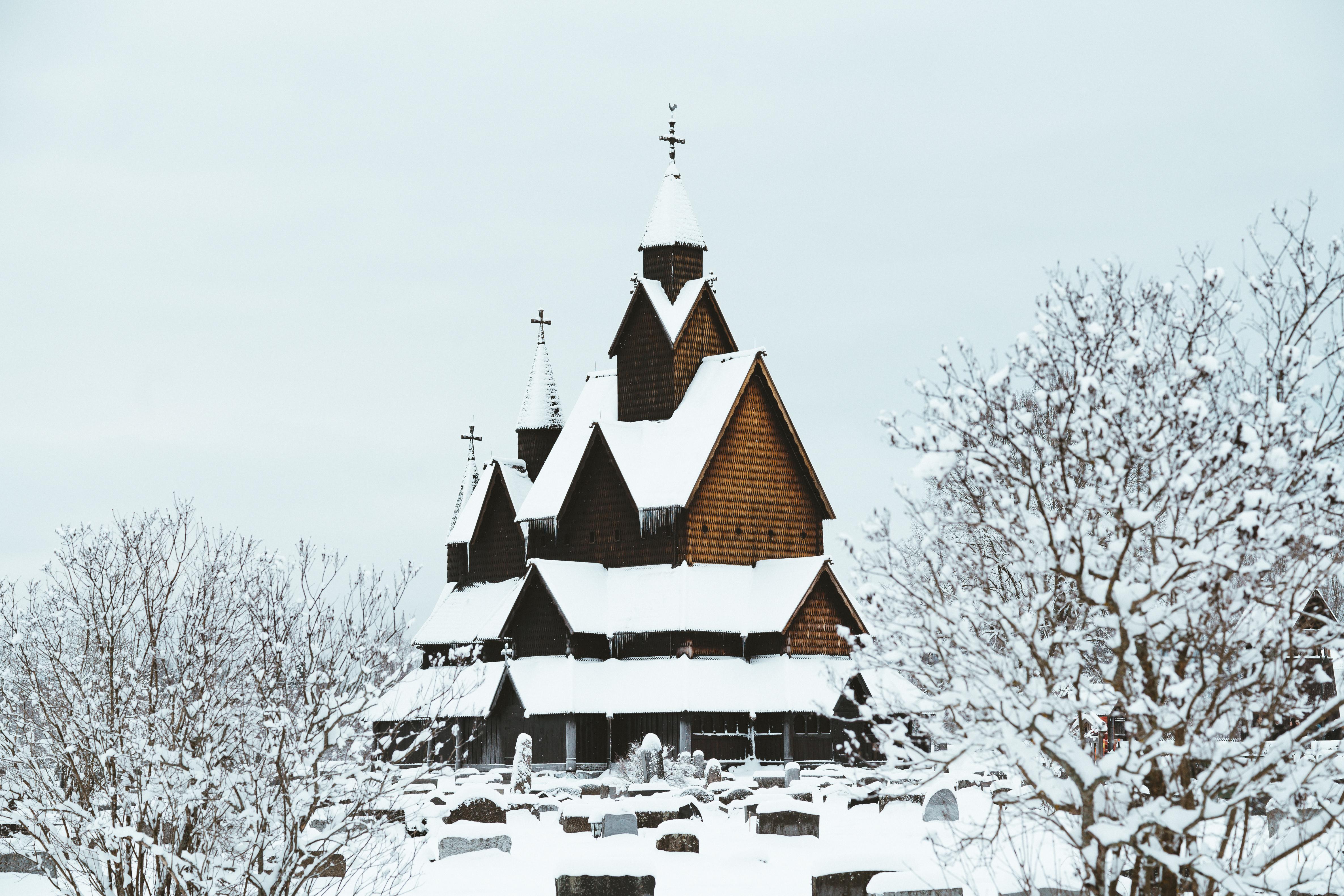 Heddal jest największym zachowanym obiektem typu stavkirke.