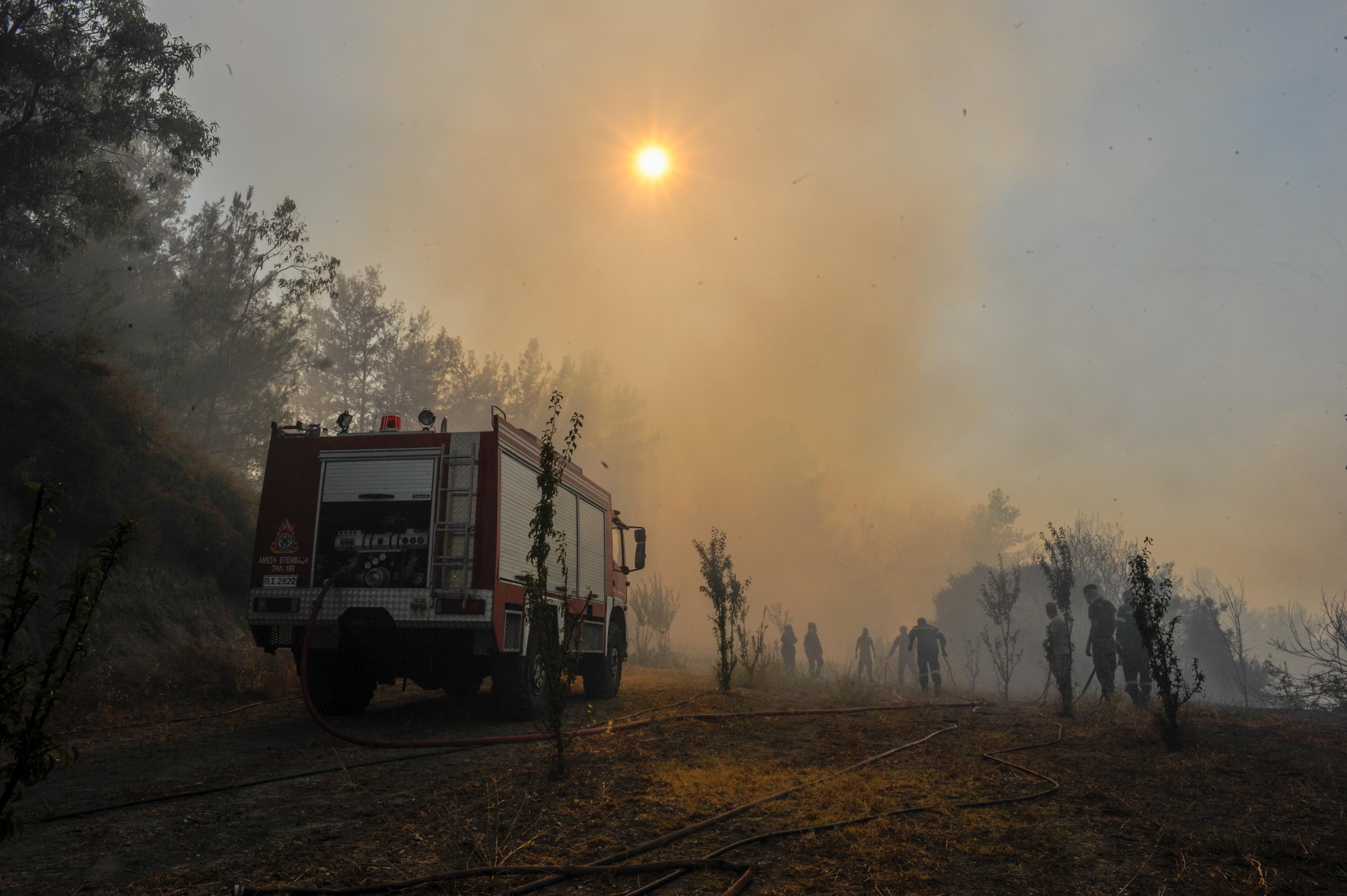 Istnieje wysokie ryzyko pożarów lasów w Grecji z powodu wysokich temperatur i silnych wiatrów