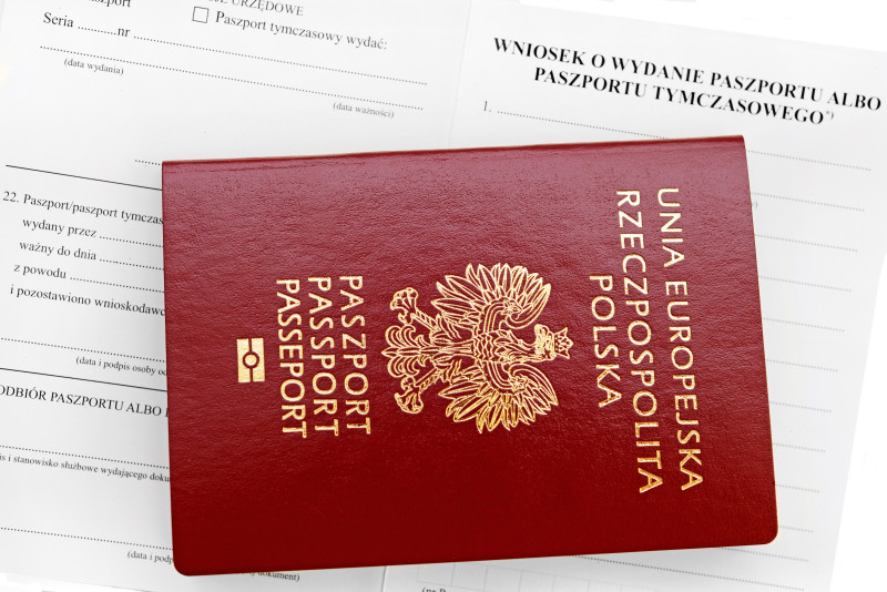 Wniosek o wydanie paszportu obecnie można składać tylko osobiście w placówce.