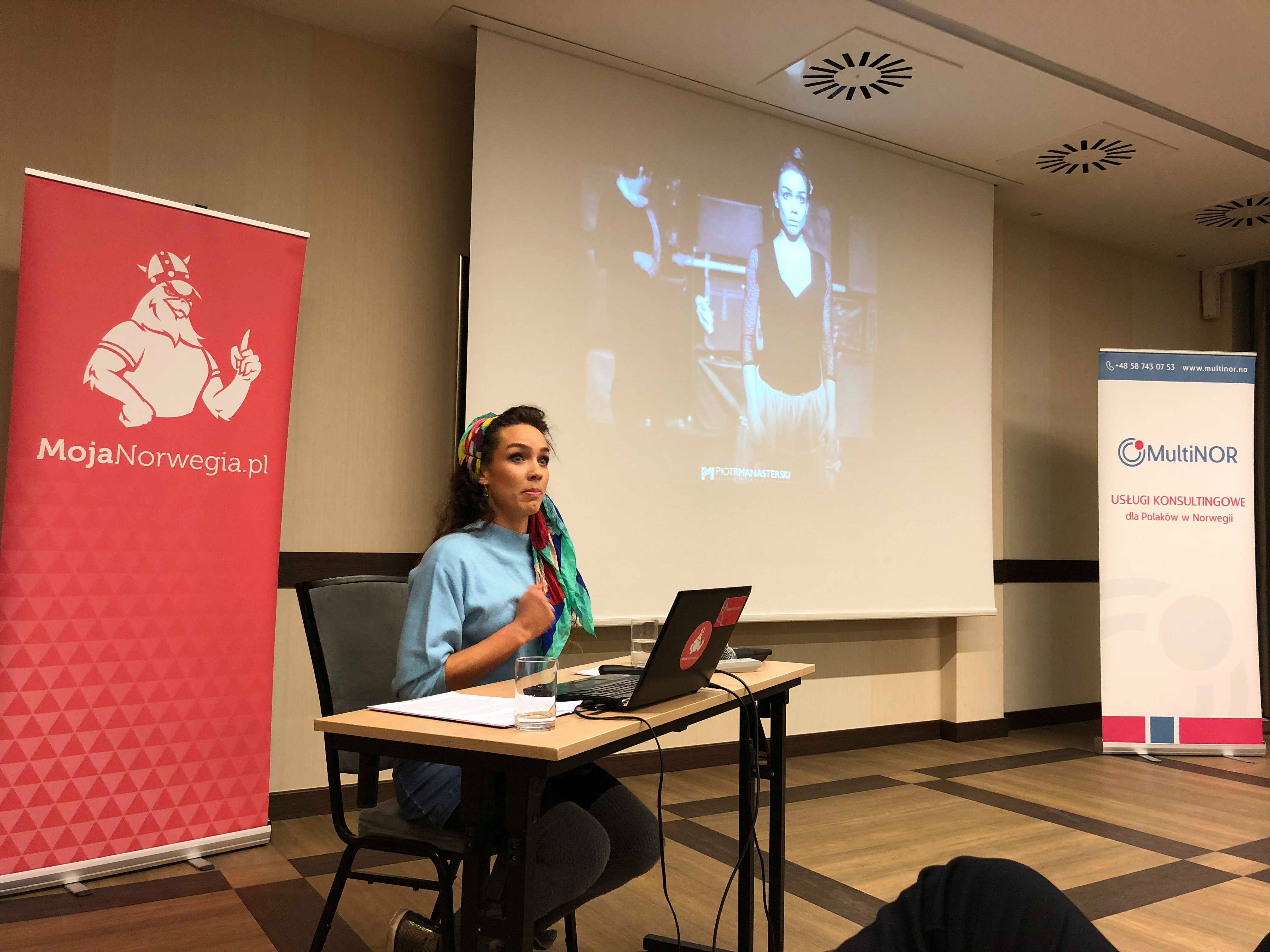 Vilde Valldal Johannessen - tancerka, aktorka i choreografka z Norwegii, prowadząca w Gdyni Teatr Komedii Valldal.