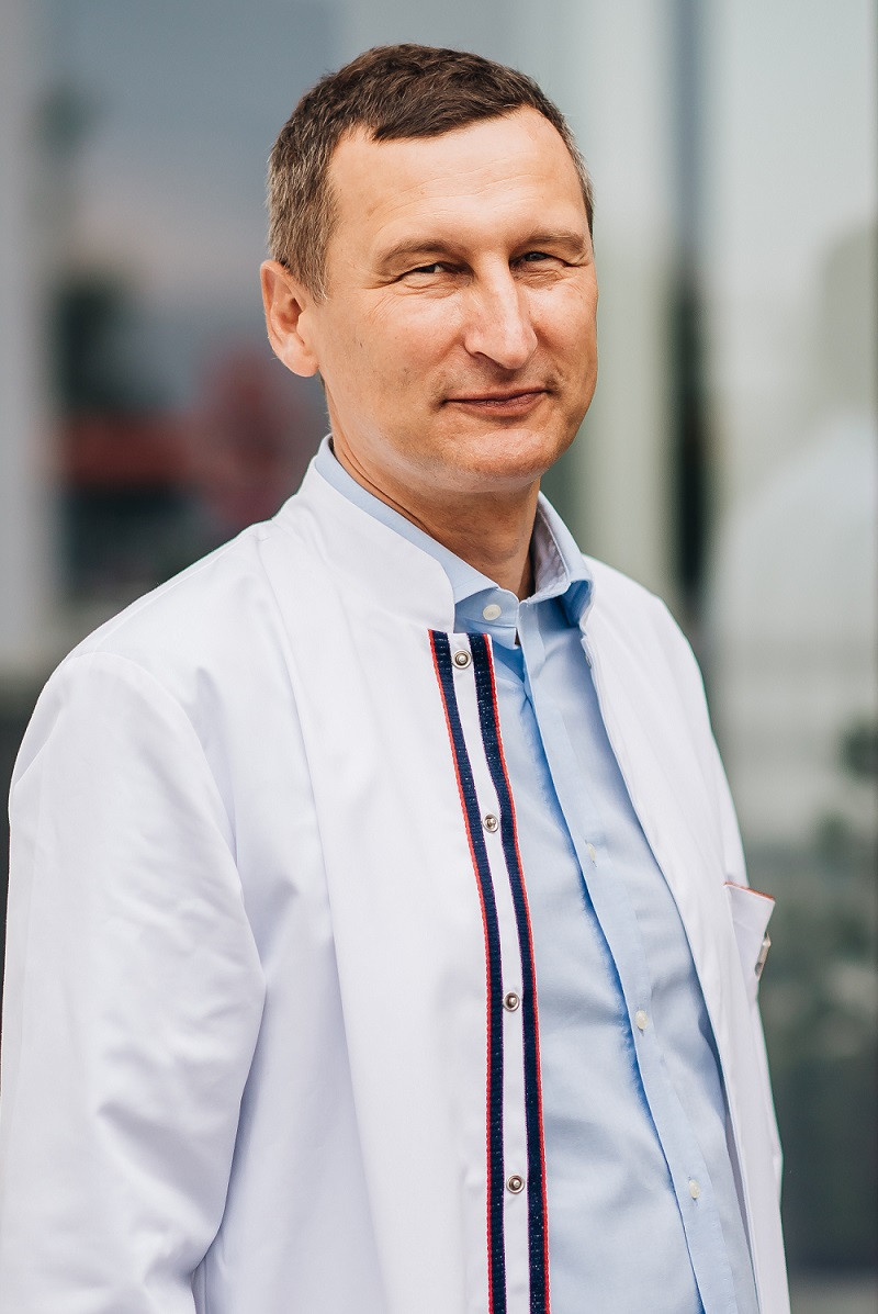 dr Piotr Winkler, neurochirurg