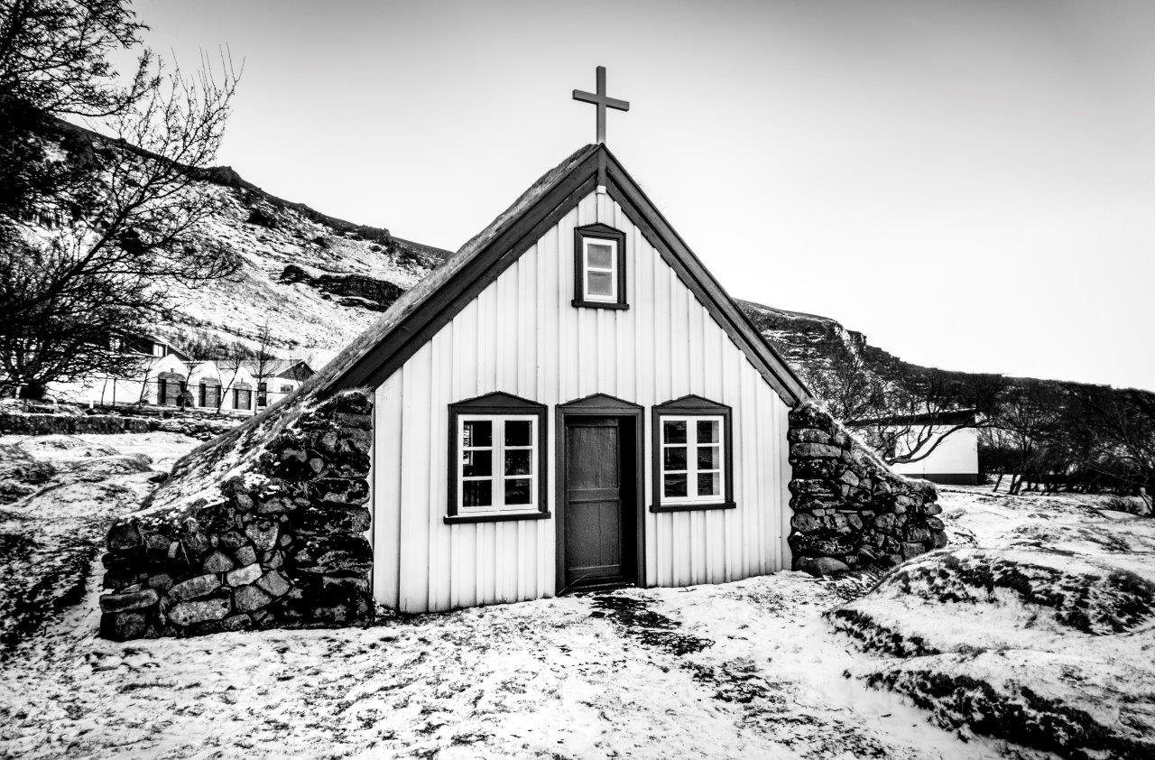 Kościół w Hof - Islandia