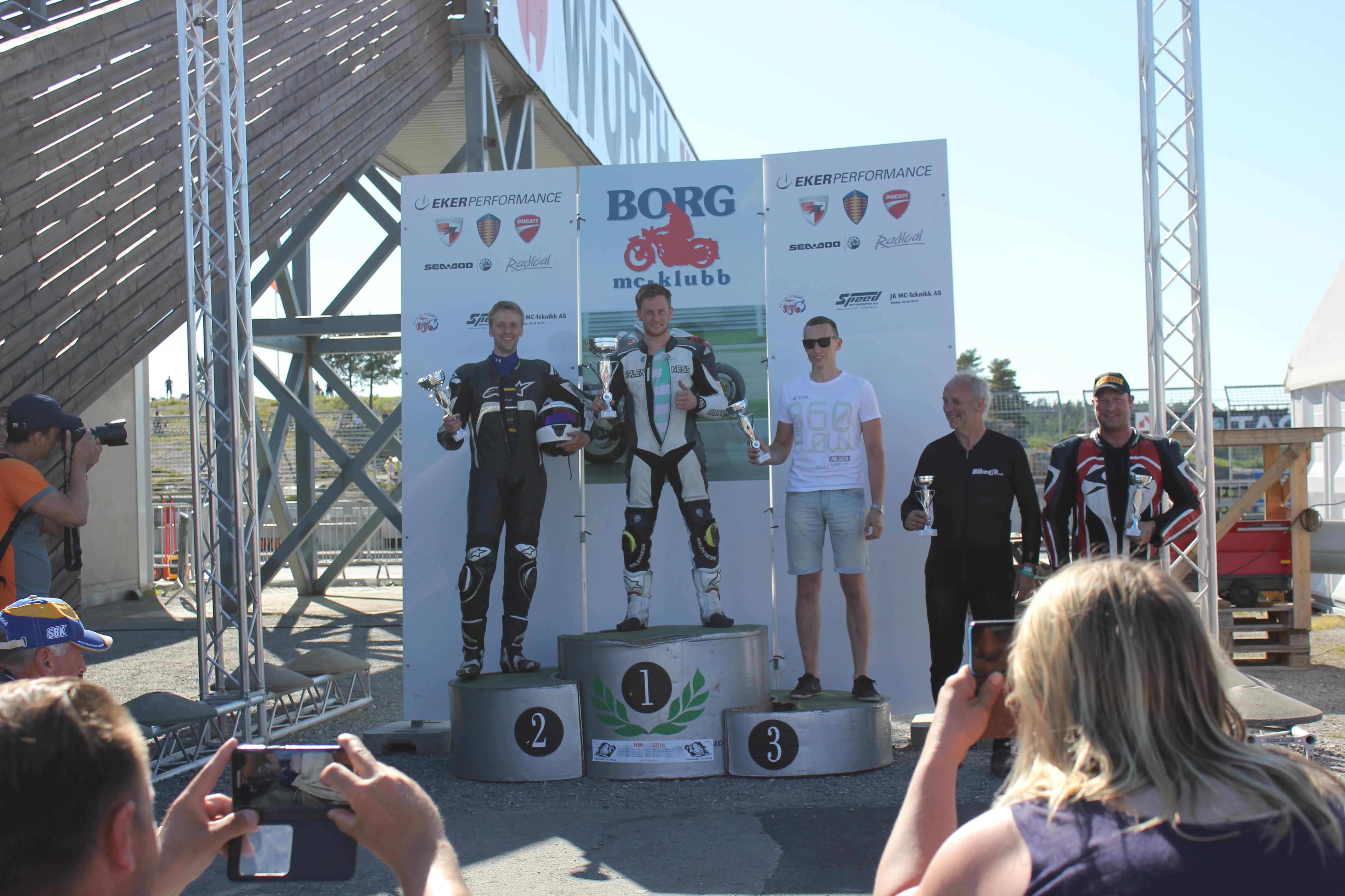 Marcin Kowalcze na podium