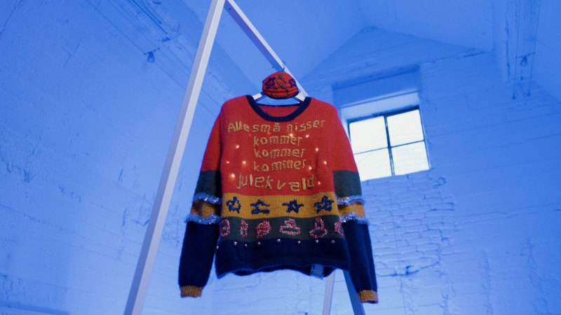 Najbrzydszy sweter świata stworzony z pomocą AI.