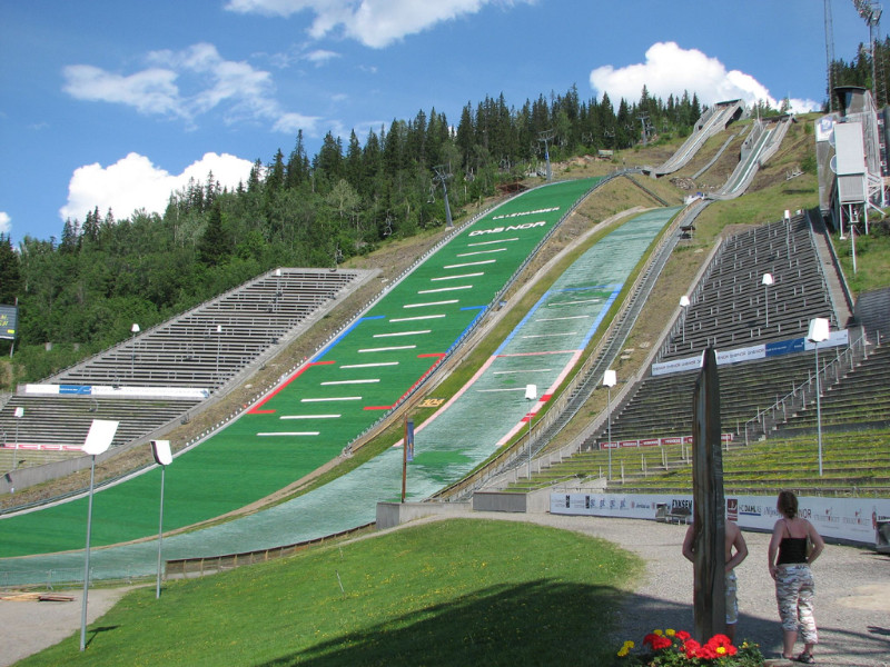 Na zdjęciu: kompleks w Lillehammer w sezonie letnim.