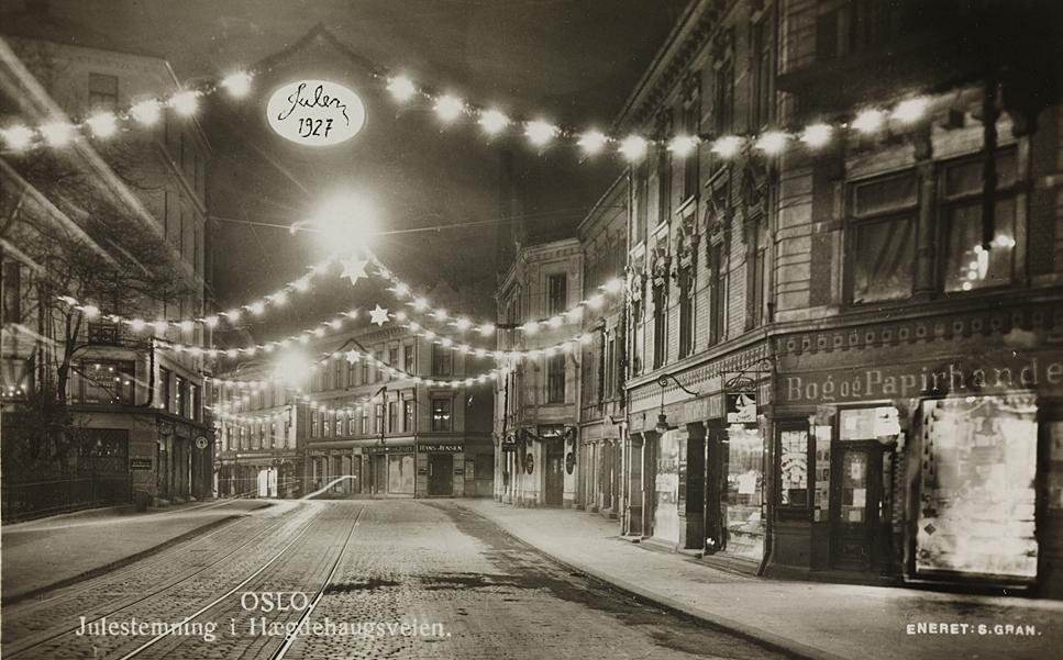 Świąteczna pocztówka z dawnego Oslo, rok 1927.