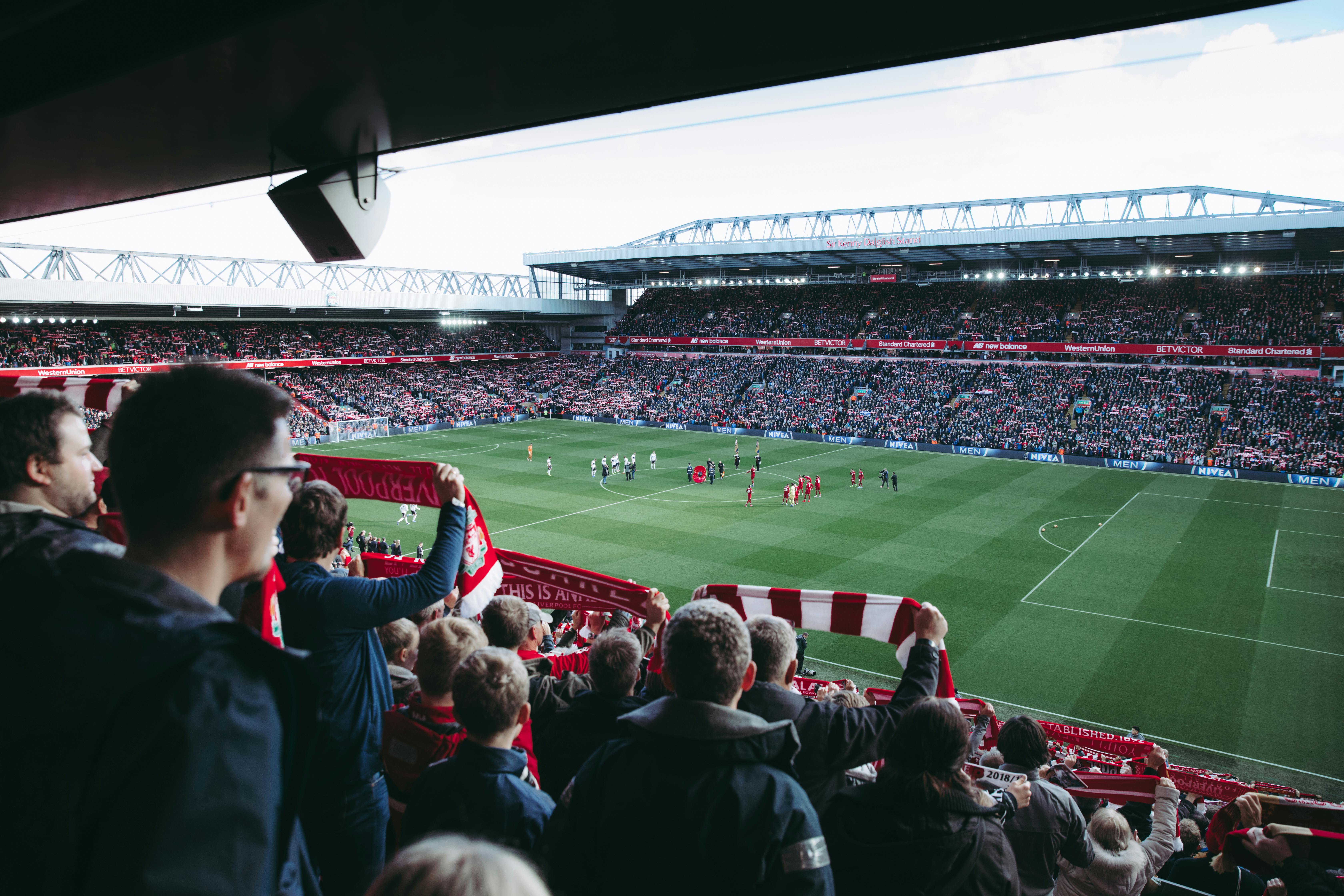 Pewna Norweżka drugie imię otrzymała na cześć słynnego klubu piłkarskiego z  Liverpoolu...