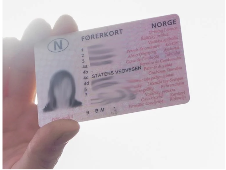 Odnowienie prawa jazdy przez internet jest tańsze niż na stacji drogowej, informuje Statens vegvesen.