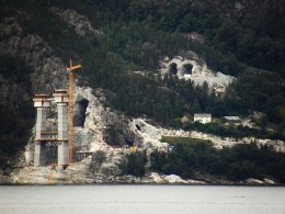 Polacy znów wykorzystywani! Sprawdzanie polskich pensji na Hardangerbrua.