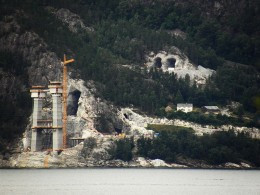 Polacy znów wykorzystywani! Sprawdzanie polskich pensji na Hardangerbrua.