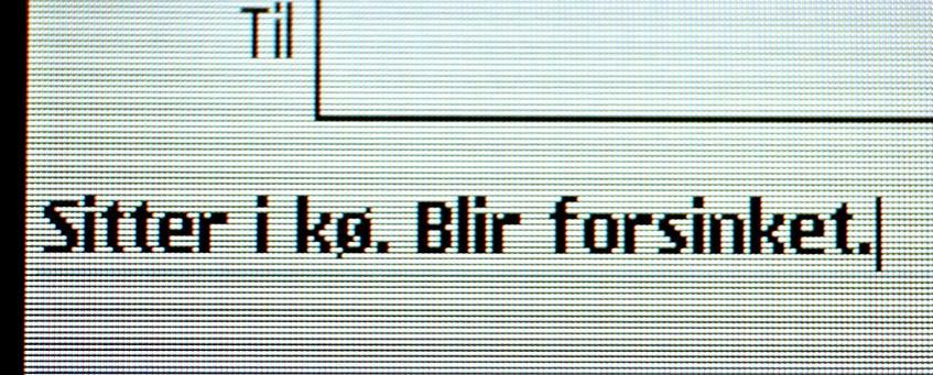 Koniec z Facebookiem w samochodzie