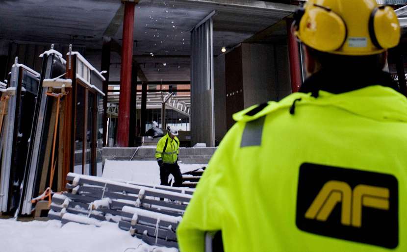 Grupa AF wstrzymuje wynajem pracowników 