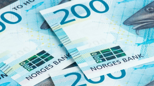 Ropa najdroższa od ponad czterech lat. Korona coraz mocniejsza