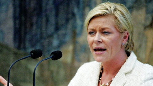 Siv Jensen znów grozi palcem imigrantom. Chce „wyprosić” z kraju oszustów podatkowych i nieuczciwych pracodawców