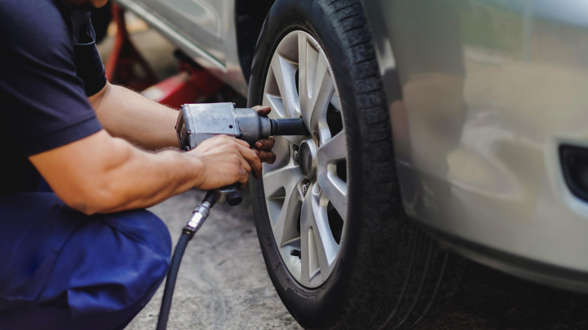 Zima w Norwegii oznacza jedno. Policja sprawdzi, czy masz dobre opony