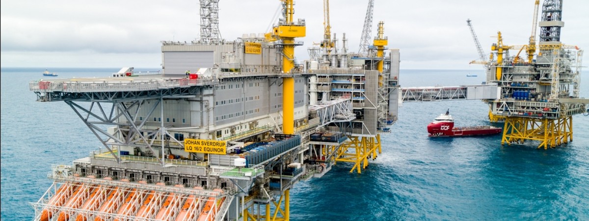 Ruszył gigantyczny projekt naftowy. Produkcja ropy ma przynieść setki miliardów koron zysku  