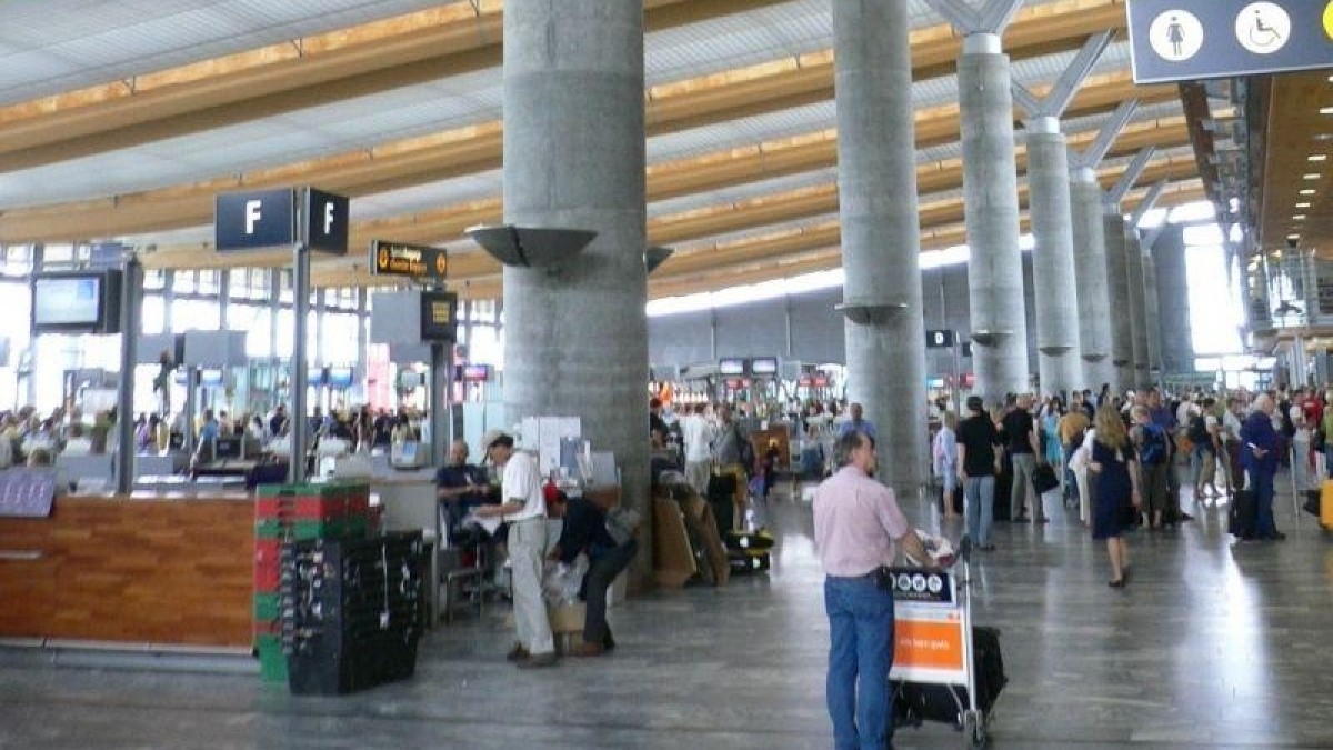 Kłopotliwe kontrole na Gardermoen: niezaszczepieni poczekają nawet osiem godzin
