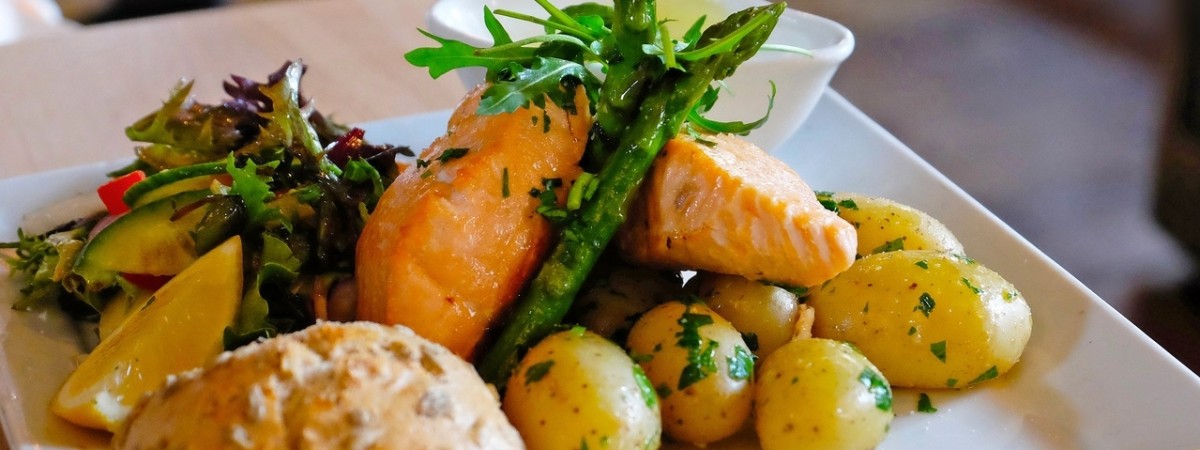 Kuchnia kraju fiordów. Norweskie jedzenie, którego nie znajdziesz w Polsce