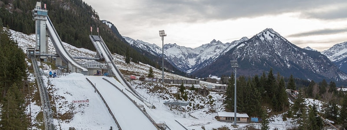 Triumf Kamila Stocha: Polak zwycięzcą pierwszego konkursu TCS