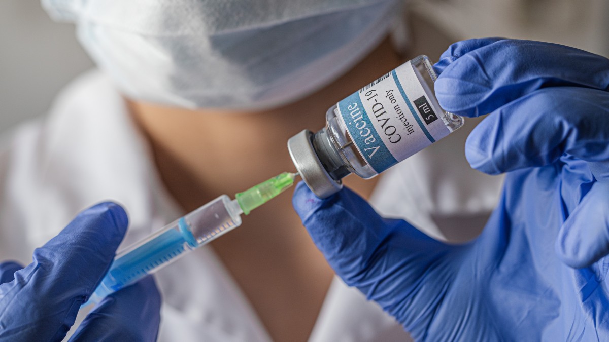 Ponad 33 000 zgłoszeń o skutkach ubocznych po szczepionce na covid-19. Podejrzenia również u dzieci