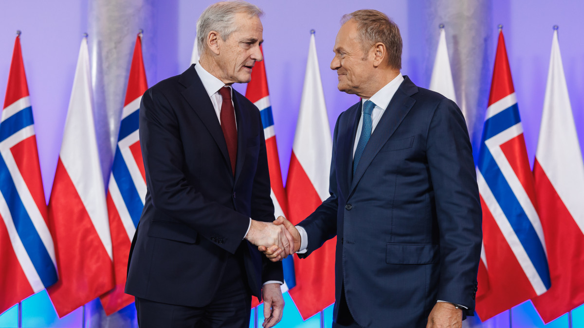 Donald Tusk spotkał się z premierem Norwegii. W centrum rozmów bezpieczeństwo i Rosja