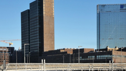 To jeden z najmniej przyjaznych pasażerom dworców: Oslo Sentralstasjon nie ma powodów do dumy
