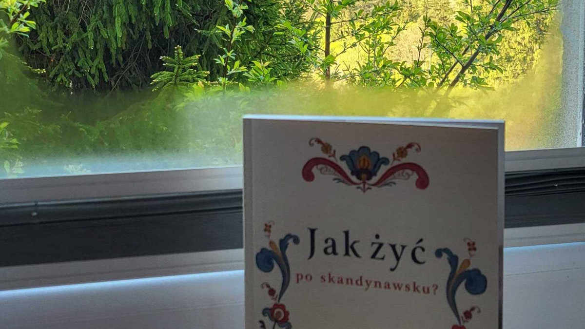 Jak dobrze pisać o Skandynawii? Recenzja książki „Jak żyć po skandynawsku?”