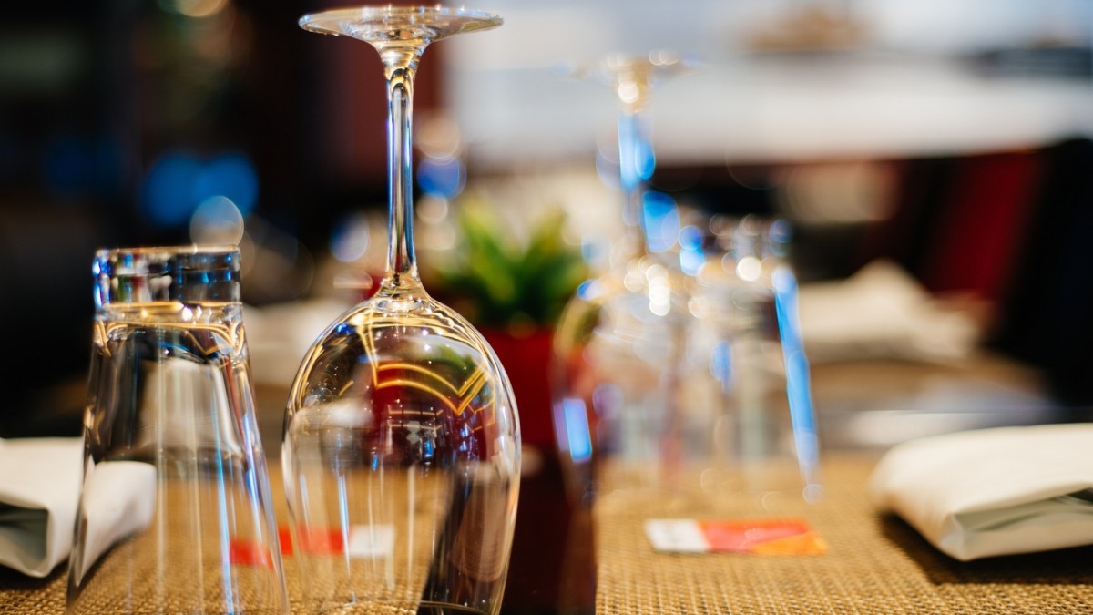 Norweski rząd doczeka się pozwu? Restauratorzy nie zgadzają się z zakazem sprzedaży alkoholu