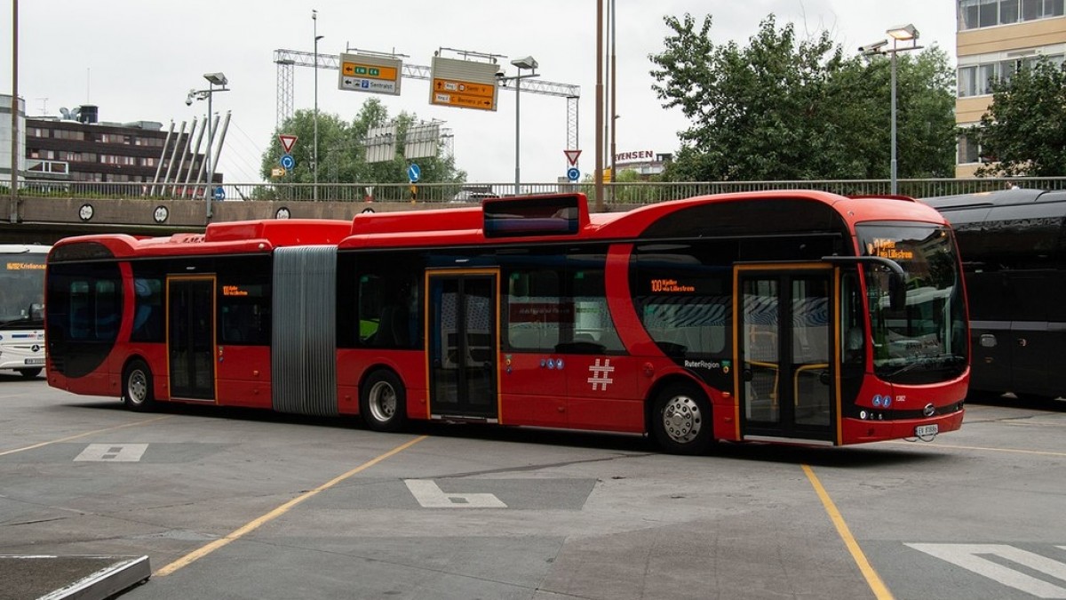 Komunikacja miejska wciąż sparaliżowana: podwoiła się liczba strajkujących kierowców