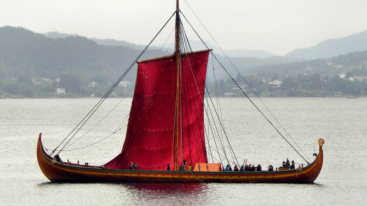 Największy współczesny statek Wikingów wraca do Norwegii