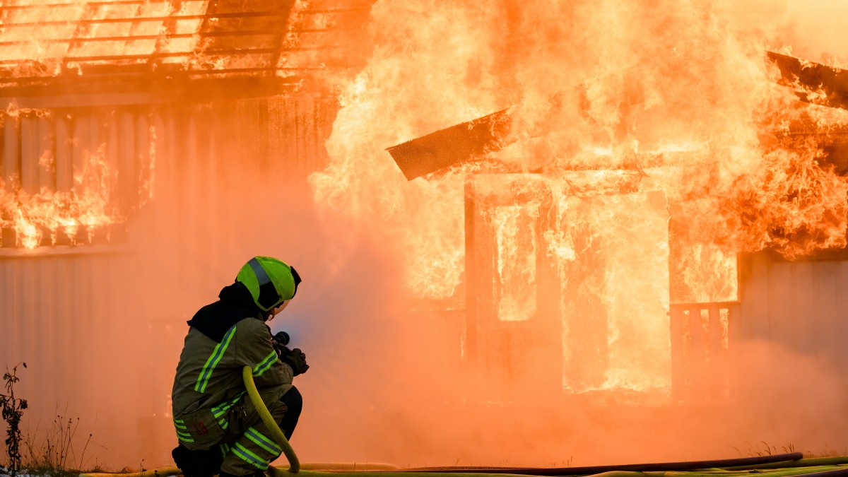 Polka została w Norwegii sama z synem. W pożarze spłonął im dom