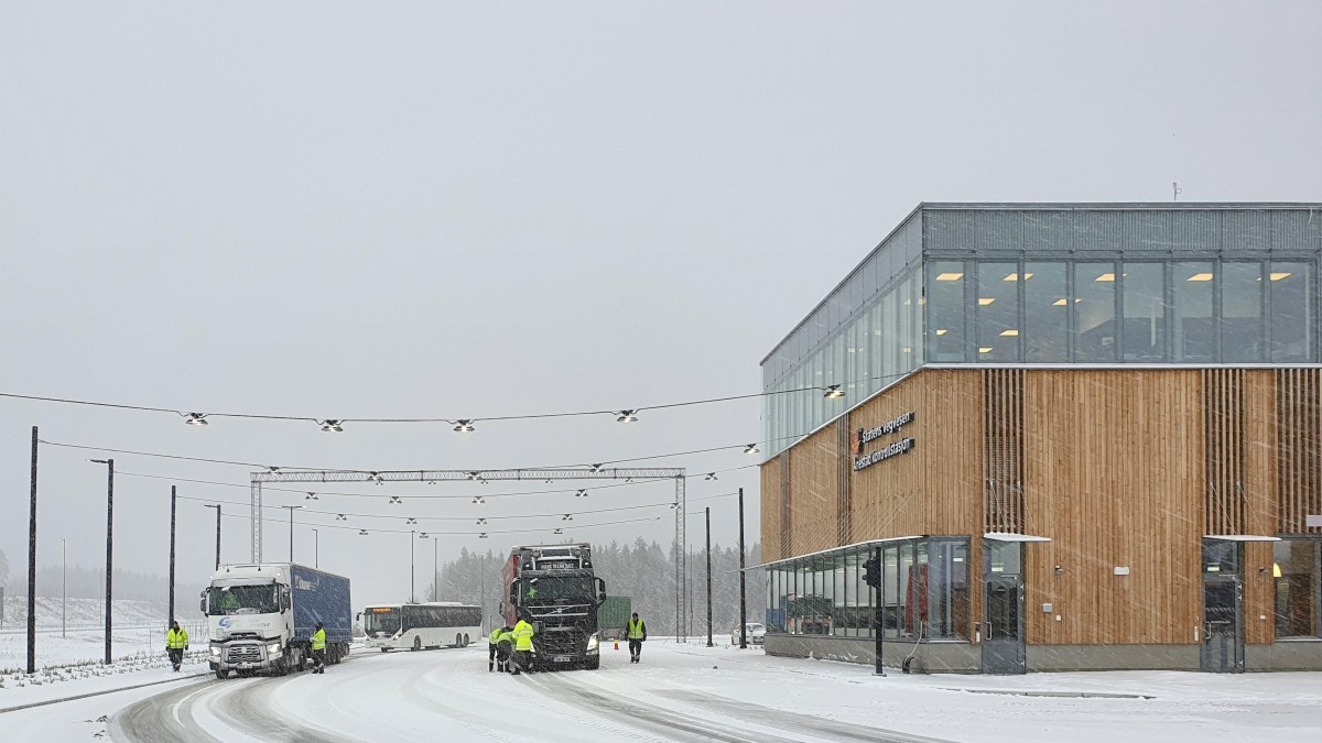 Nieprawidłowości w ponad połowie kontroli, a 23 tysiące kierowców ciężarówek z zakazem dalszej jazdy