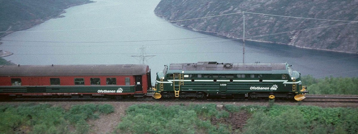 Pożar i eksplozje w tunelu na Ofotbanen. Okoliczni mieszkańcy ewakuowani