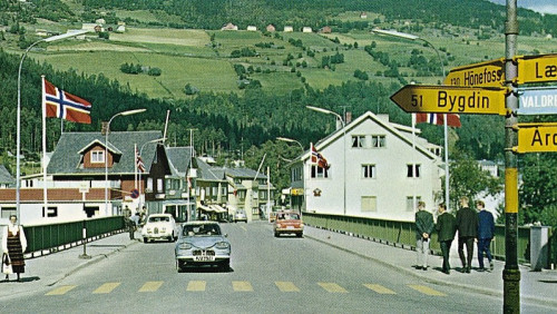 W samochód i „na hyttę”. Jak wyglądał urlop przeciętnego Norwega w latach 70.?