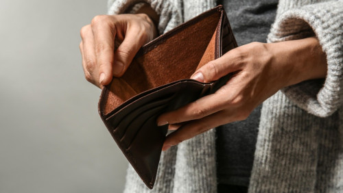 Mieszkańcy Norwegii wydają coraz więcej, a ceny wciąż rosną. Gospodarstwa domowe straciły ponad 30 tysięcy koron