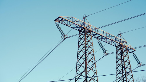 Podwyżka będzie, ale nie taka straszna. Dobre prognozy dla rynku energii elektrycznej