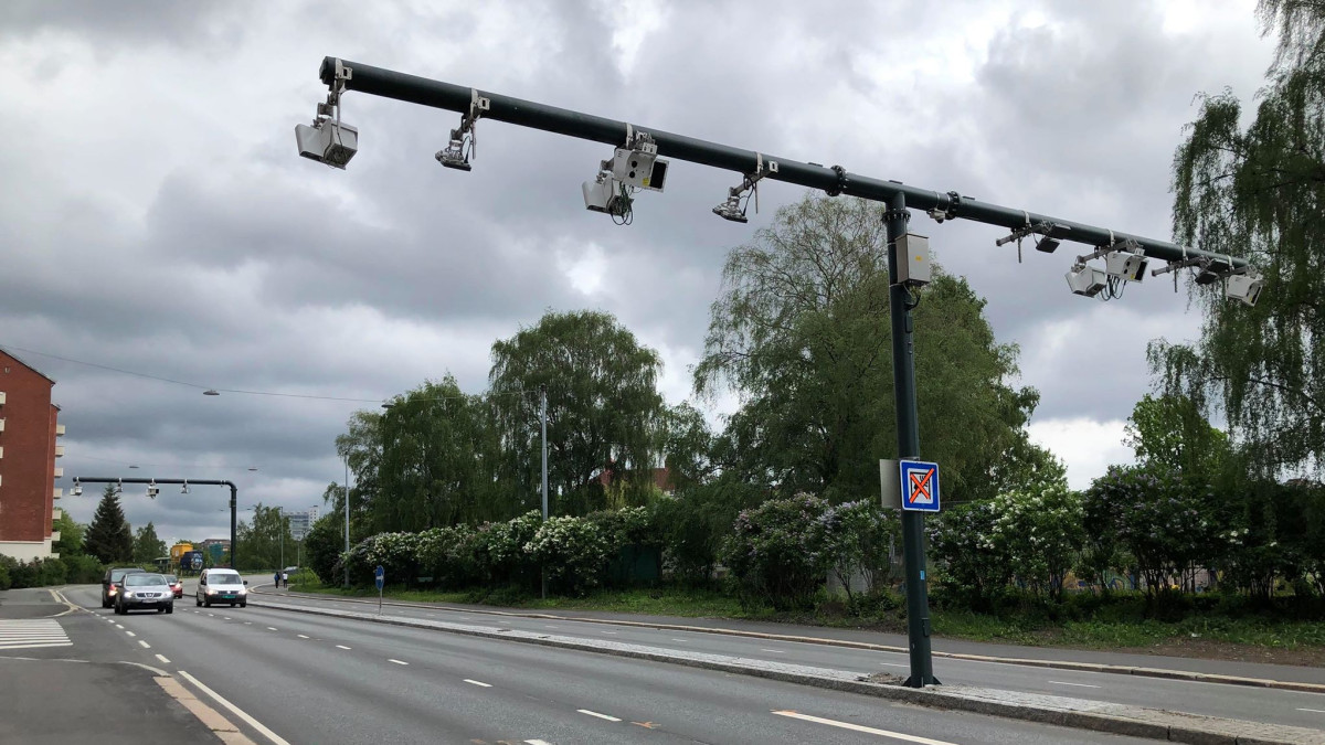 Rekordowe opłaty drogowe w Norwegii: kierowcy wydali łącznie ponad 15 000 000 000 koron na bompenger