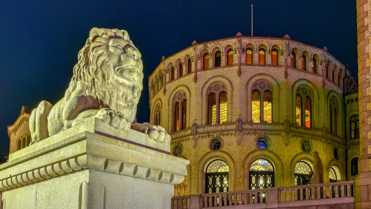 Zmiany w opłatach podatkowych w 2021: tańsze między innymi alkohol, papierosy i słodycze