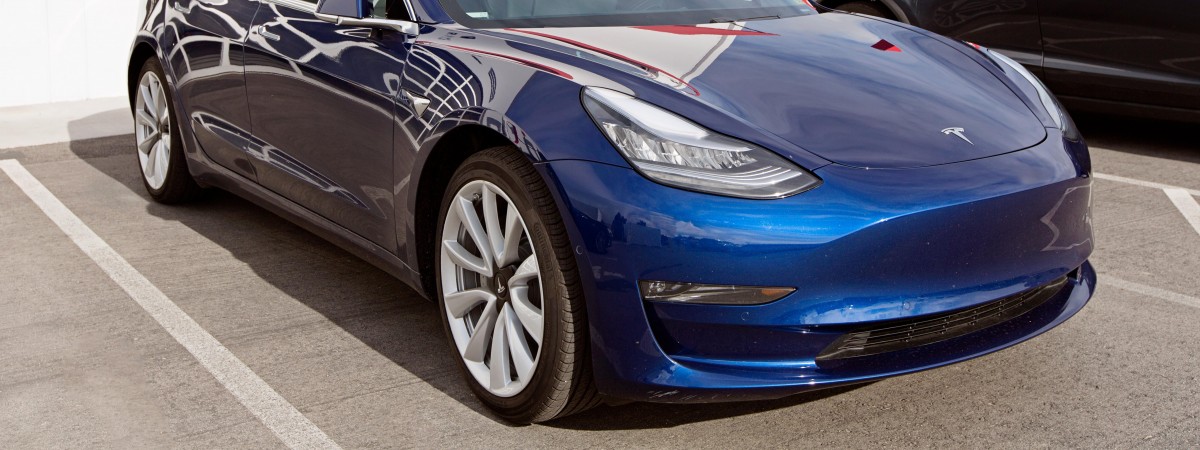 Samochody elektryczne z historycznym udziałem na norweskim rynku. Wielkim przegranym model Tesli