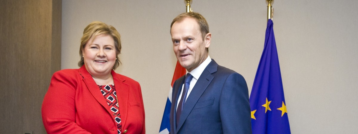 „Norwegia może być przykładem”. Erna Solberg spotkała się z Donaldem Tuskiem