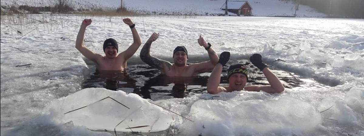 #PolakPotrafi: Niestraszny im lód i mróz. Polskie morsy na norweskich wodach [ZDJĘCIA]