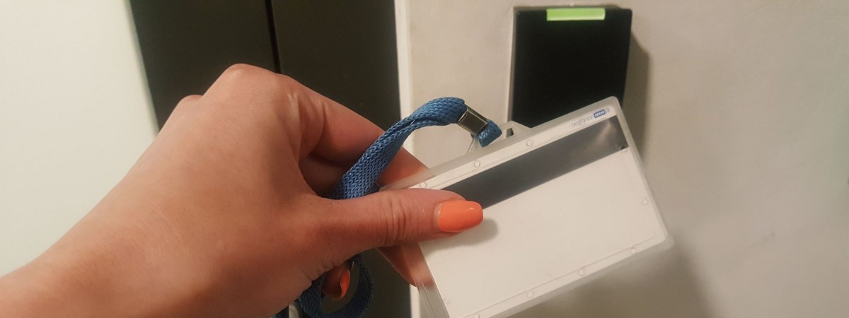 Więcej pracować, by utrzymać socjale. Premier chce wprowadzić 43-godzinny tydzień pracy