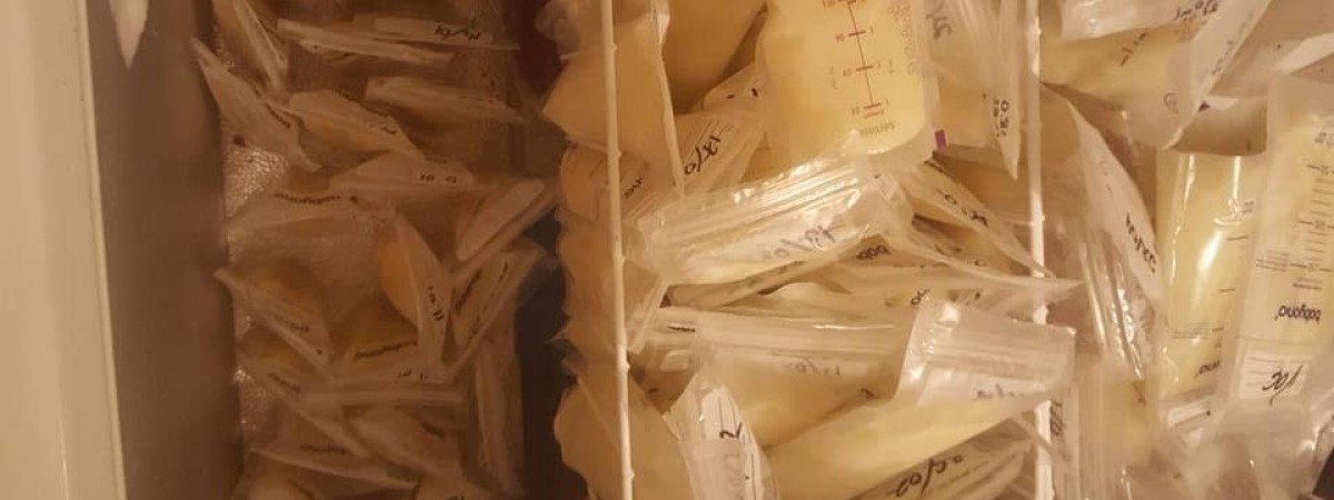 Trzyma w domu 100 litrów (!) zamrożonego pokarmu. Poprosiła internautów o pomoc