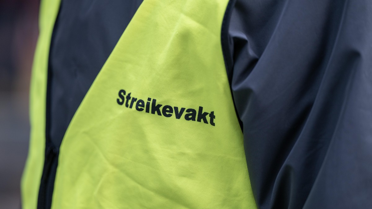 Ponad 24 tysiące pracowników rozpoczyna strajk generalny. Dotknie m.in. transport promowy i przemysł